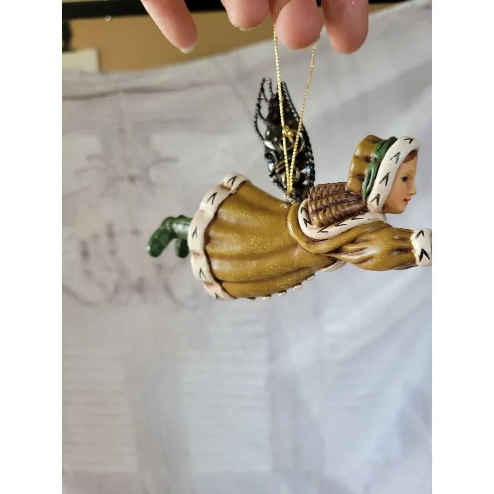 Flying angel cheub ornament‎ Xmas holiday home tree